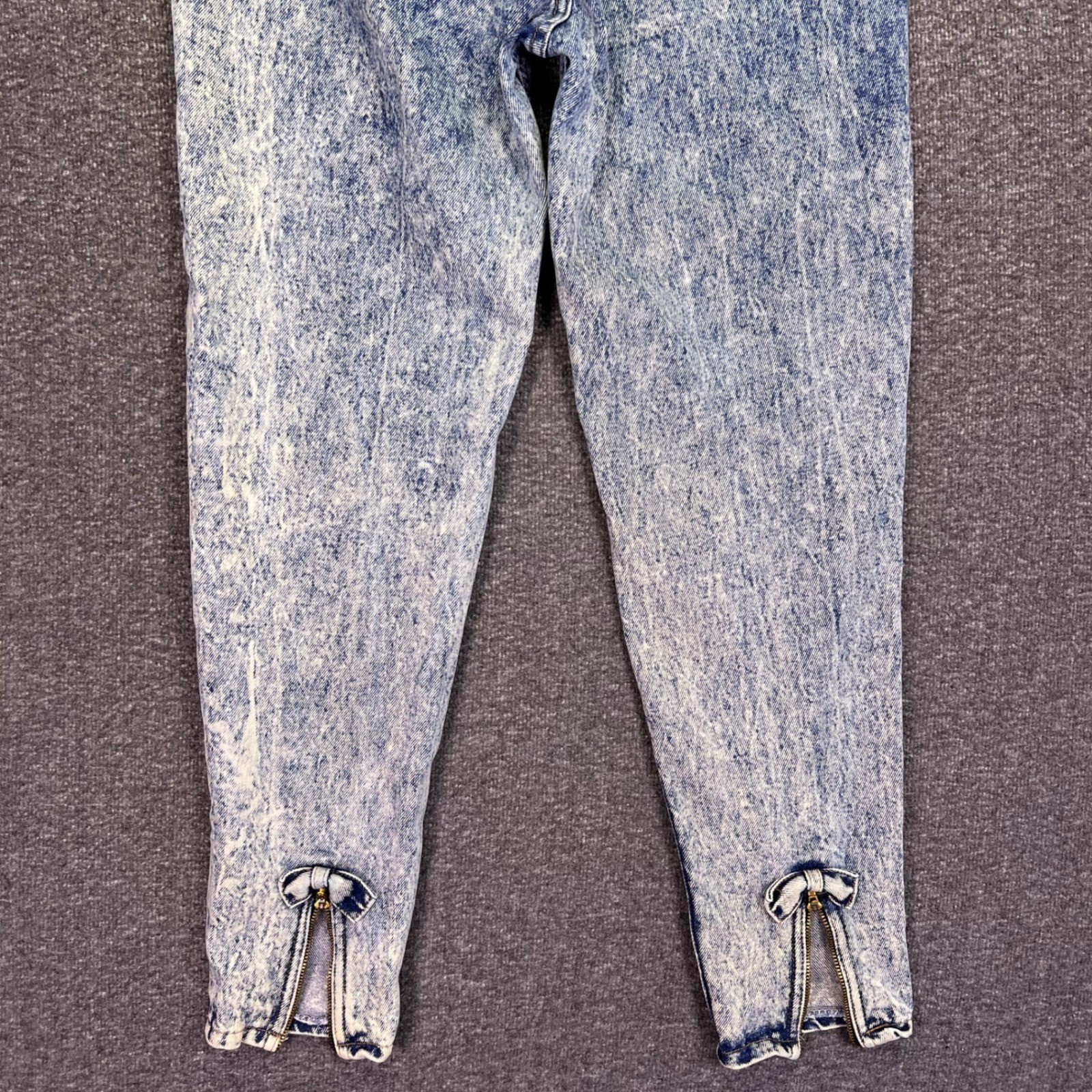 VTG 80s Jordache Jeans Womens 27×27 Acid Wash High Rise Ankle Zip Bows Western