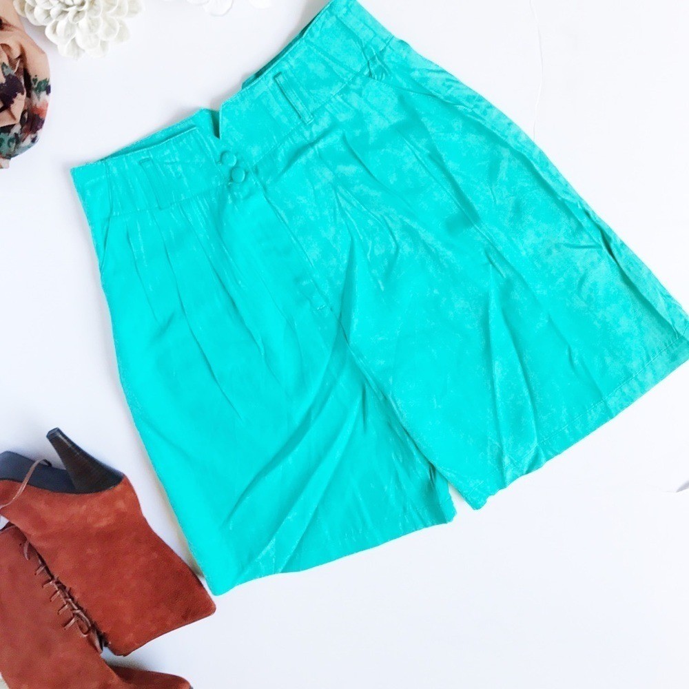 Wet Seal Vintage High Waisted Shorts