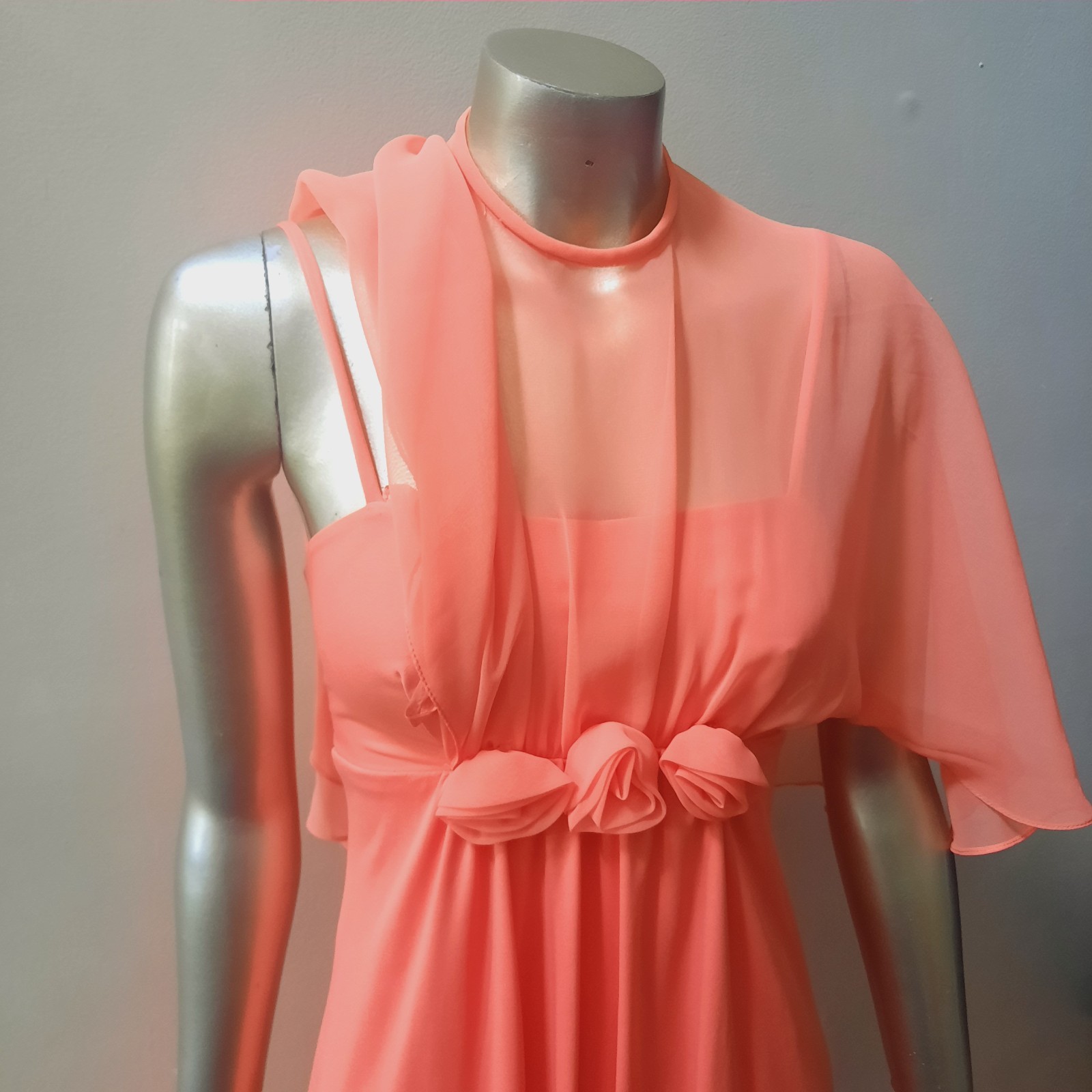 LORRI DEB 70S PEACH MAXI DRESS CHIFFON ATTACHED CAPELET SHAWL VTG PARTY sz S/M