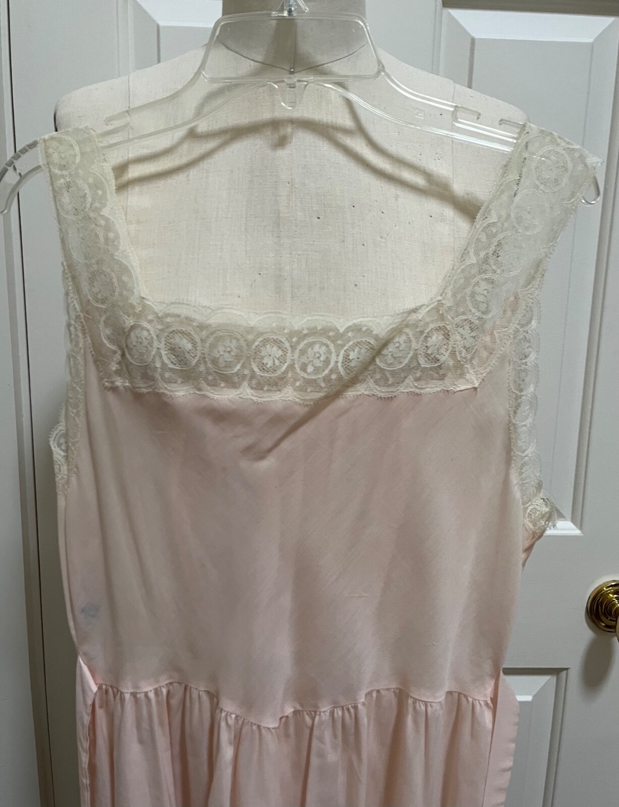 VTG Best & Co Fifth Ave New York Pale Pink W/Lace Slip Nightgown Sz. Small 32