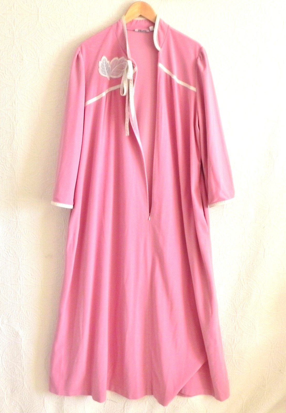 Avantique RARE Robe/Coverup Pink Velour Maxi Long Sleeve 3/4 Zip Pockets Size L