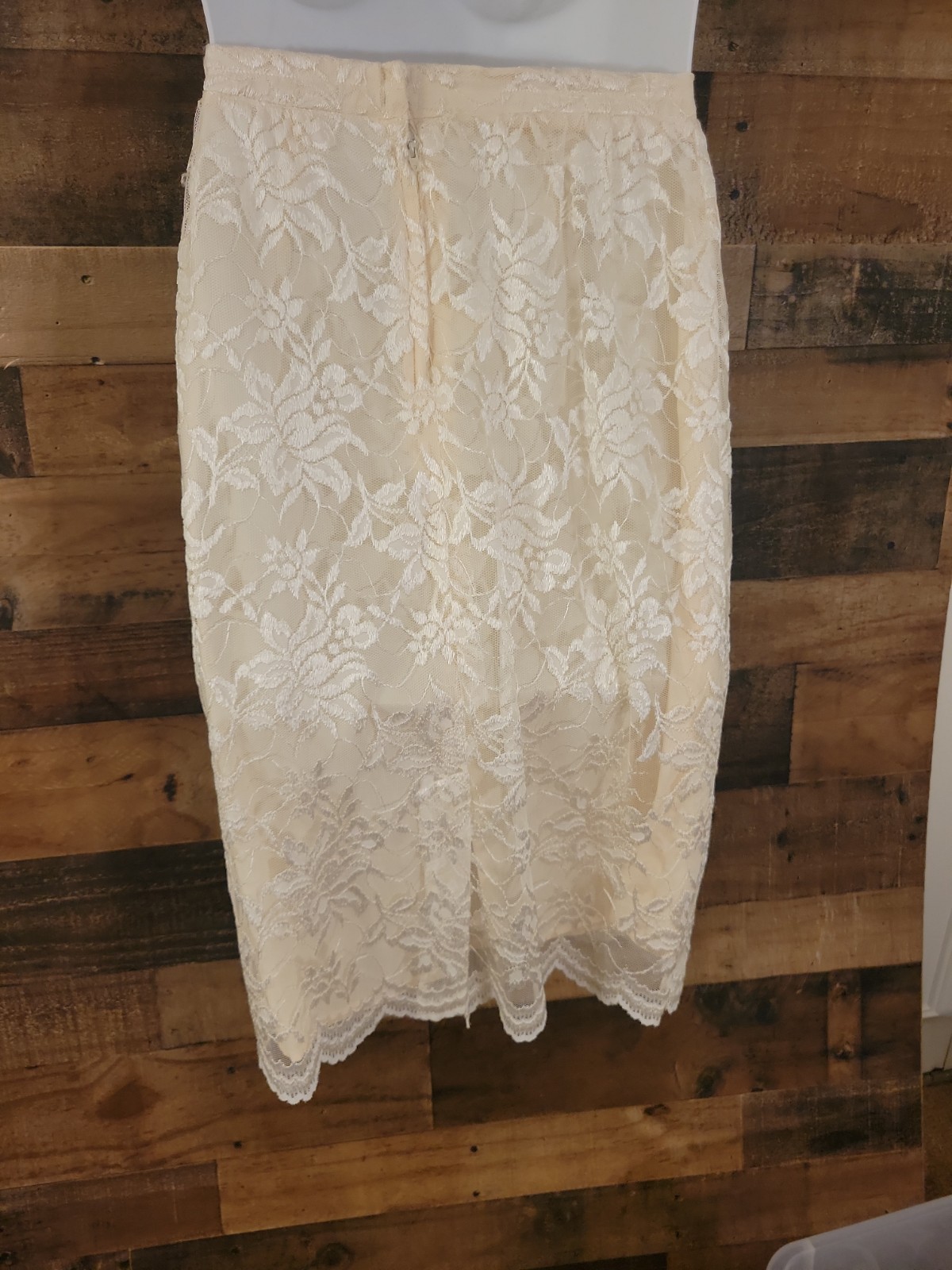 Vintage Miss Elliette Deadstock Two Piece Lace Suit Fully Lined Size 6 Ivory Nwt