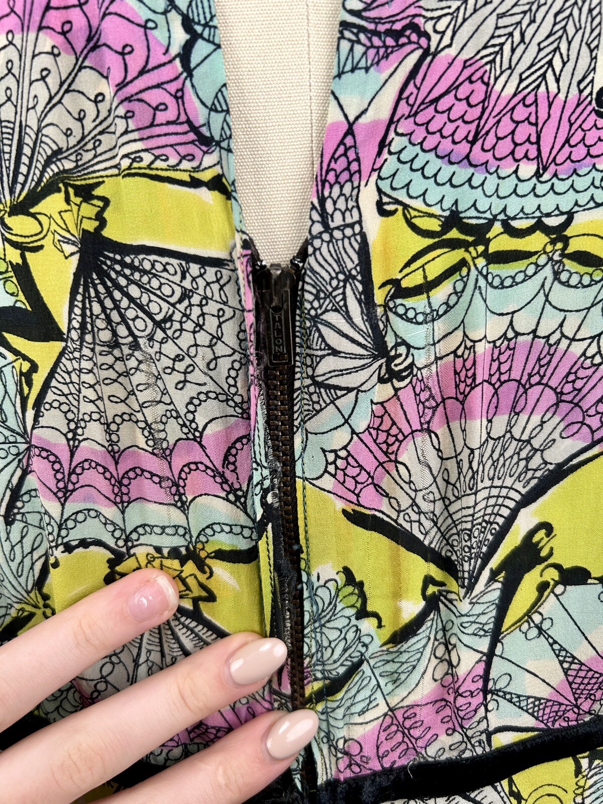 Vintage 1940s Silk Novelty Fan Print Dress Blue Pink Green Black Velvet Ribbons