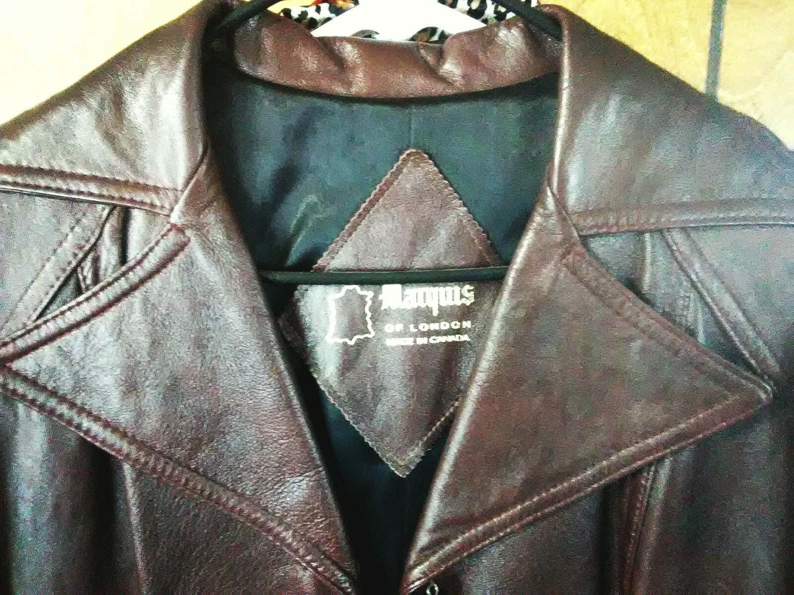 MARQUIS Of LONDON Womens Brown Leather Trench Coat 70s Lady J Wing Collar Vtg