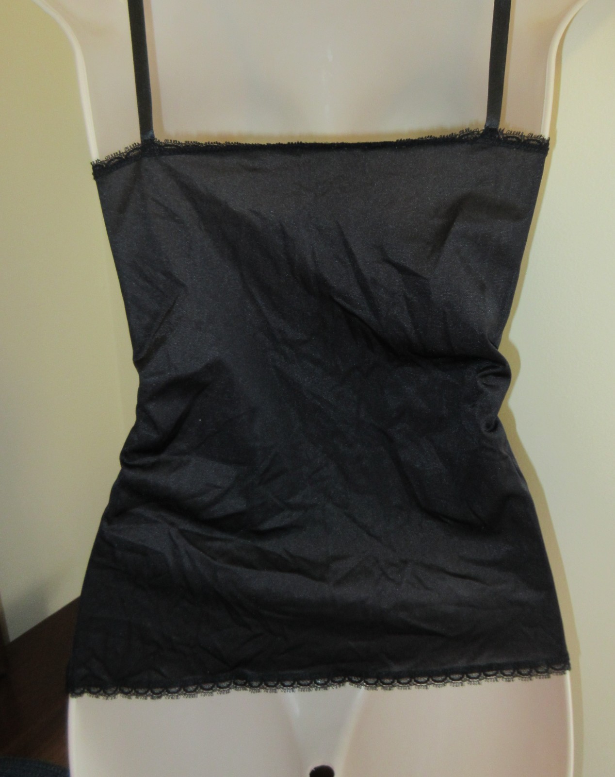vtg VANITY FAIR 17-701 SILKY BLACK nylon LACE camisole slip top LINGERIE sz 36/M