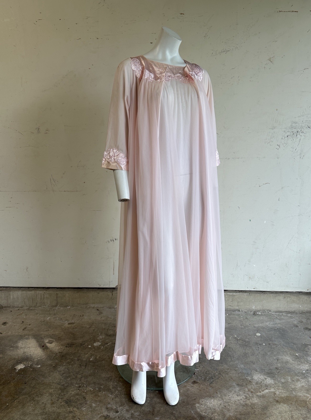1960s Gossard Artemis Peignoir Robe Layered Chiffon Set Boudoir Old Hollywood