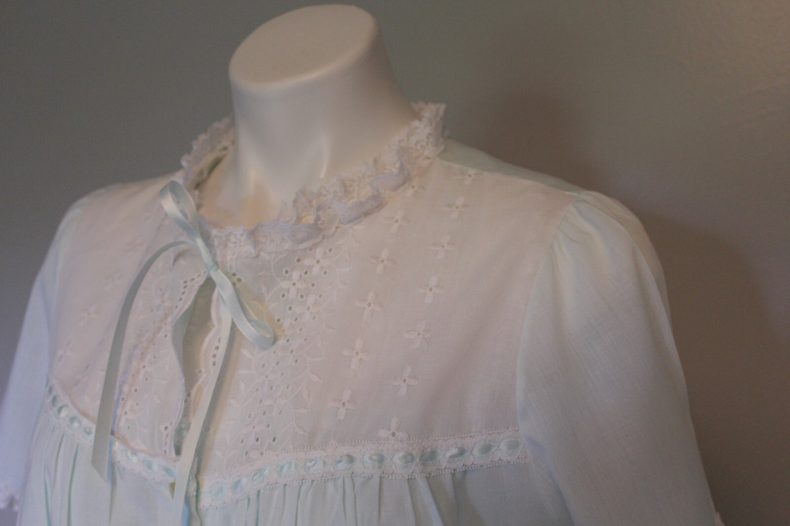 Vintage Sears Light Mint Green Peignoir Set size Medium