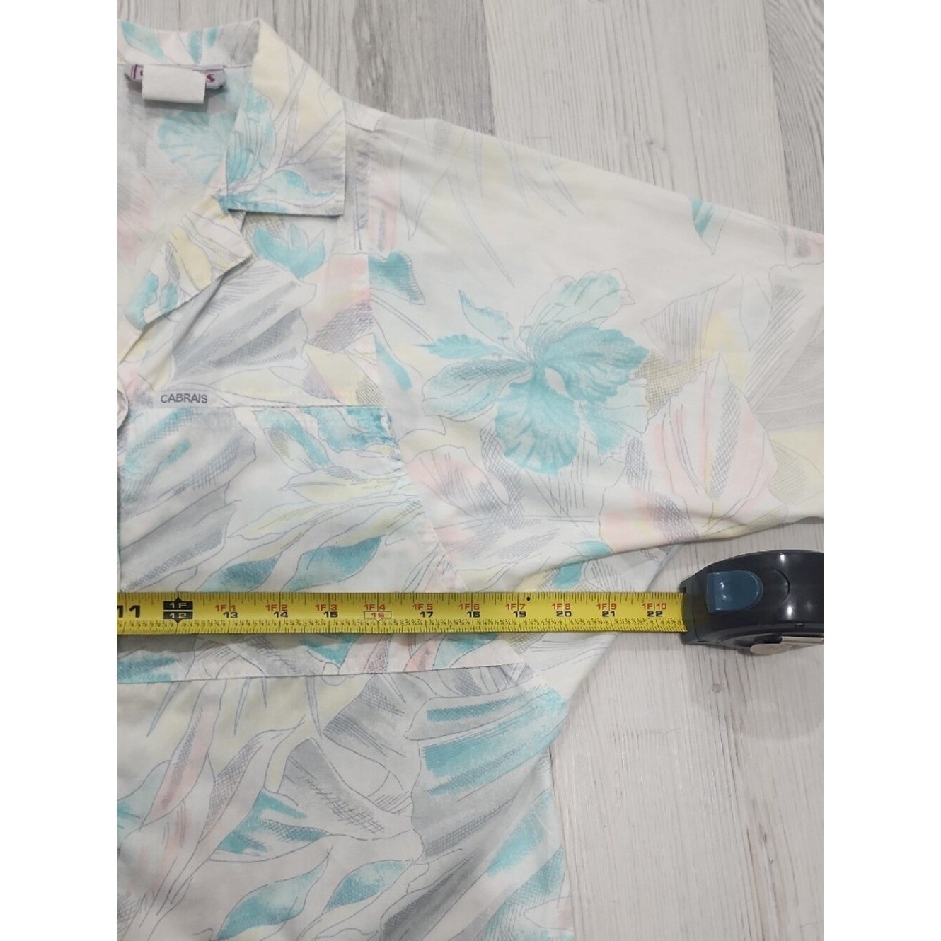 Vintage Pastel Floral Button-Up Shirt – Light Blue & Cream Made In USA 14