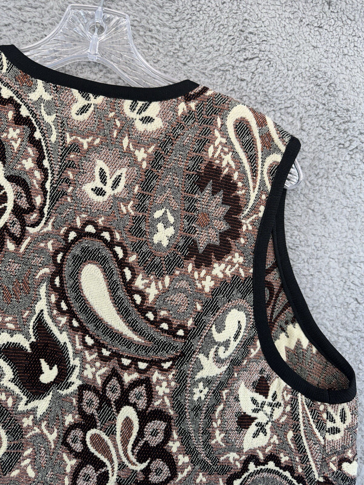 Mr.Alex Alex Colman Inc Tapestry Open Sleeveless Vest 27”H X 22”W