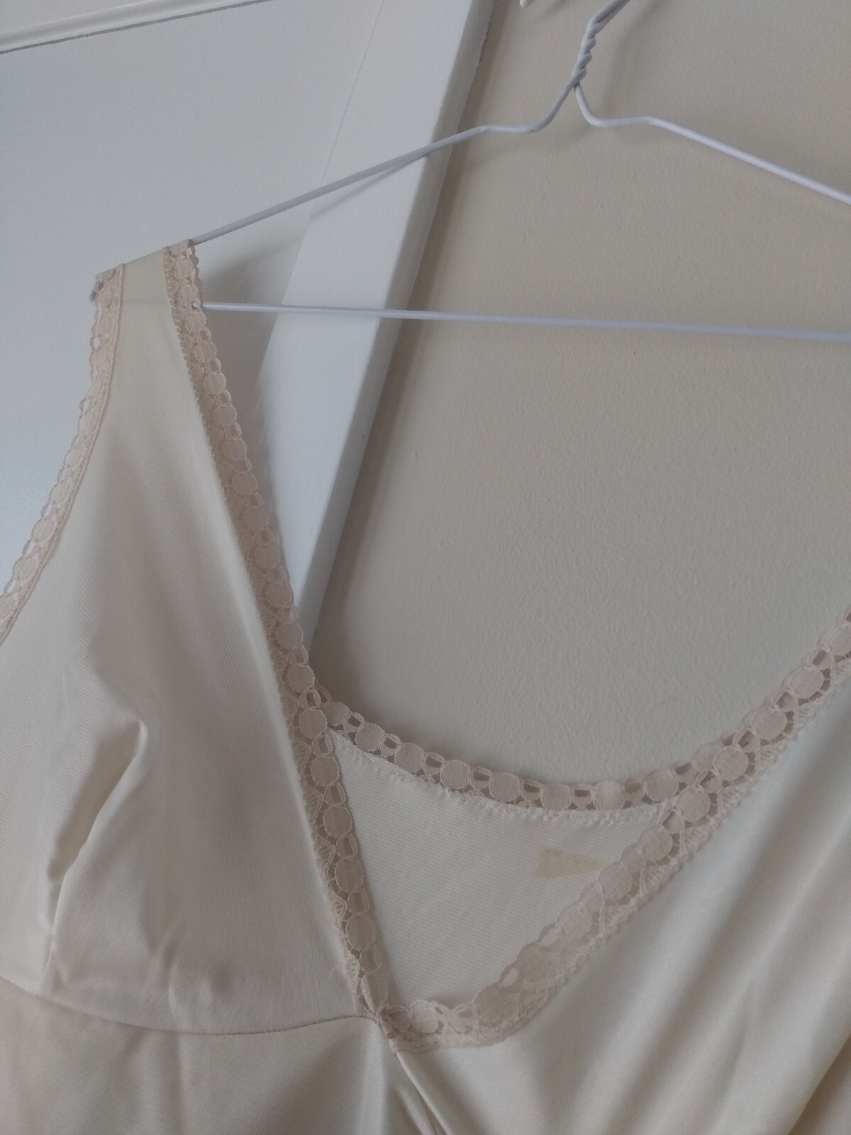Vintage Full Slip 38″ Bust 43″ Hip Retro Undergarment Lingerie Long