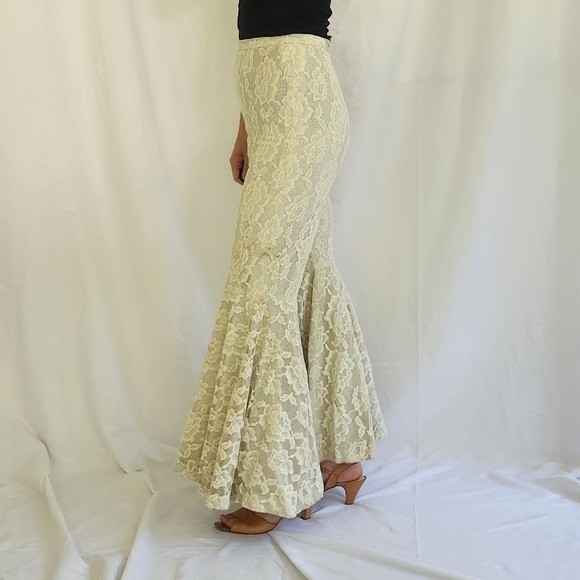 70s Lilli Diamond of California Ivory and Silver Lace Bell Bottoms
