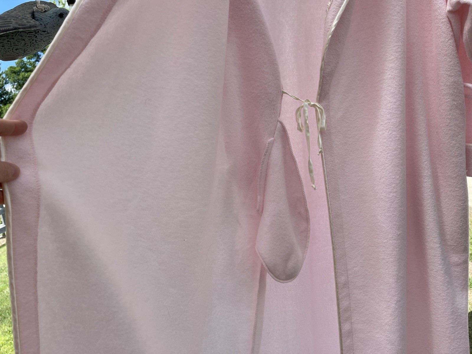 Vintage Delicates Brand Plush Pink Embroidered Soft Plush Robe Size L To XL