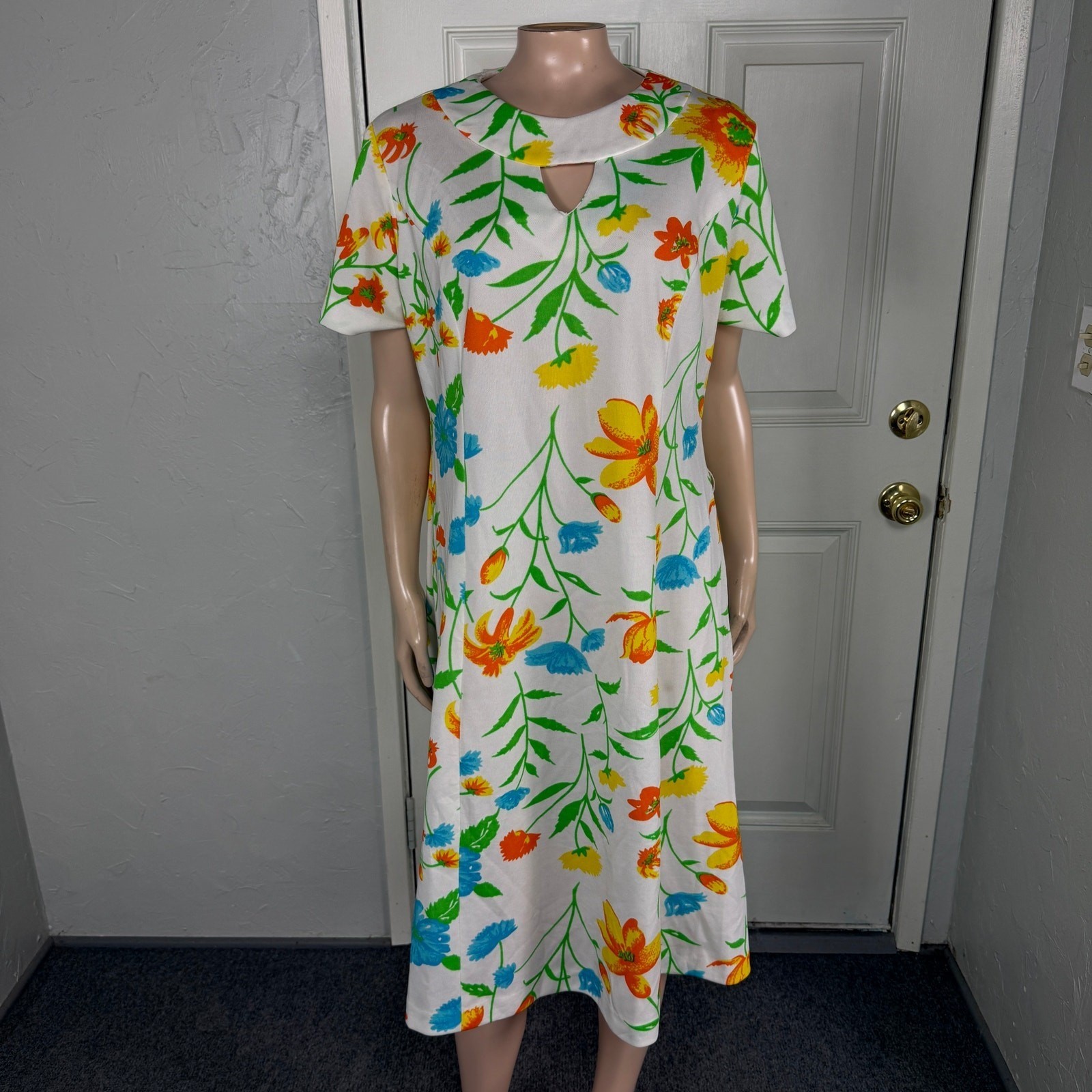 Vintage 70s Prissy Women’s Dress Polyester Knit Mod Retro Shift Floral 60s G4-28