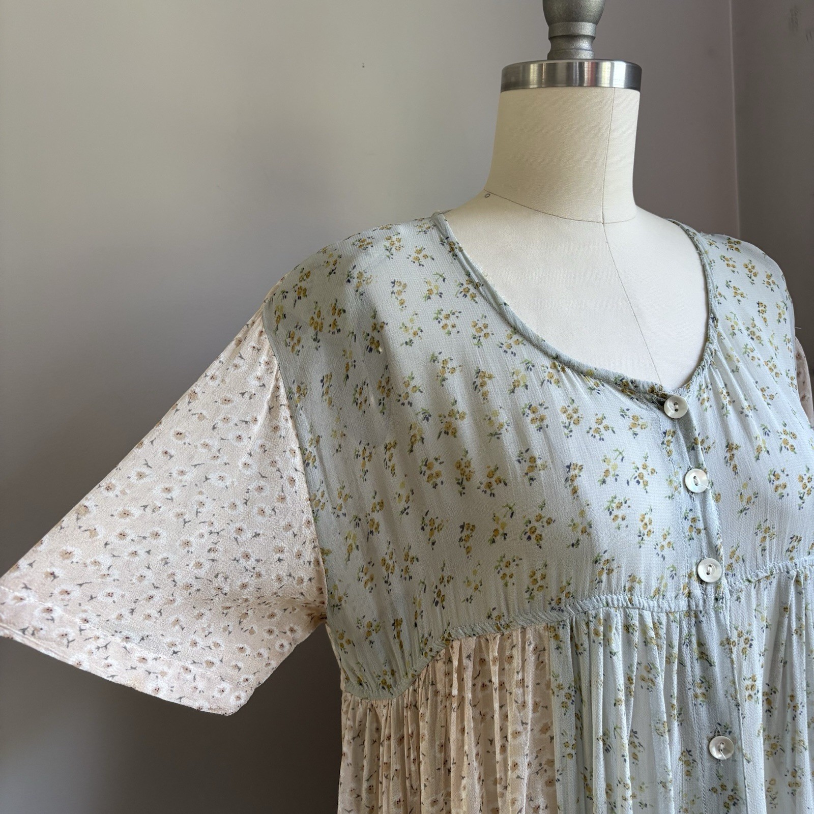 Vintage 90’s April Cornell Sheer Dainty Floral Midi Dress Cottagecore Medium