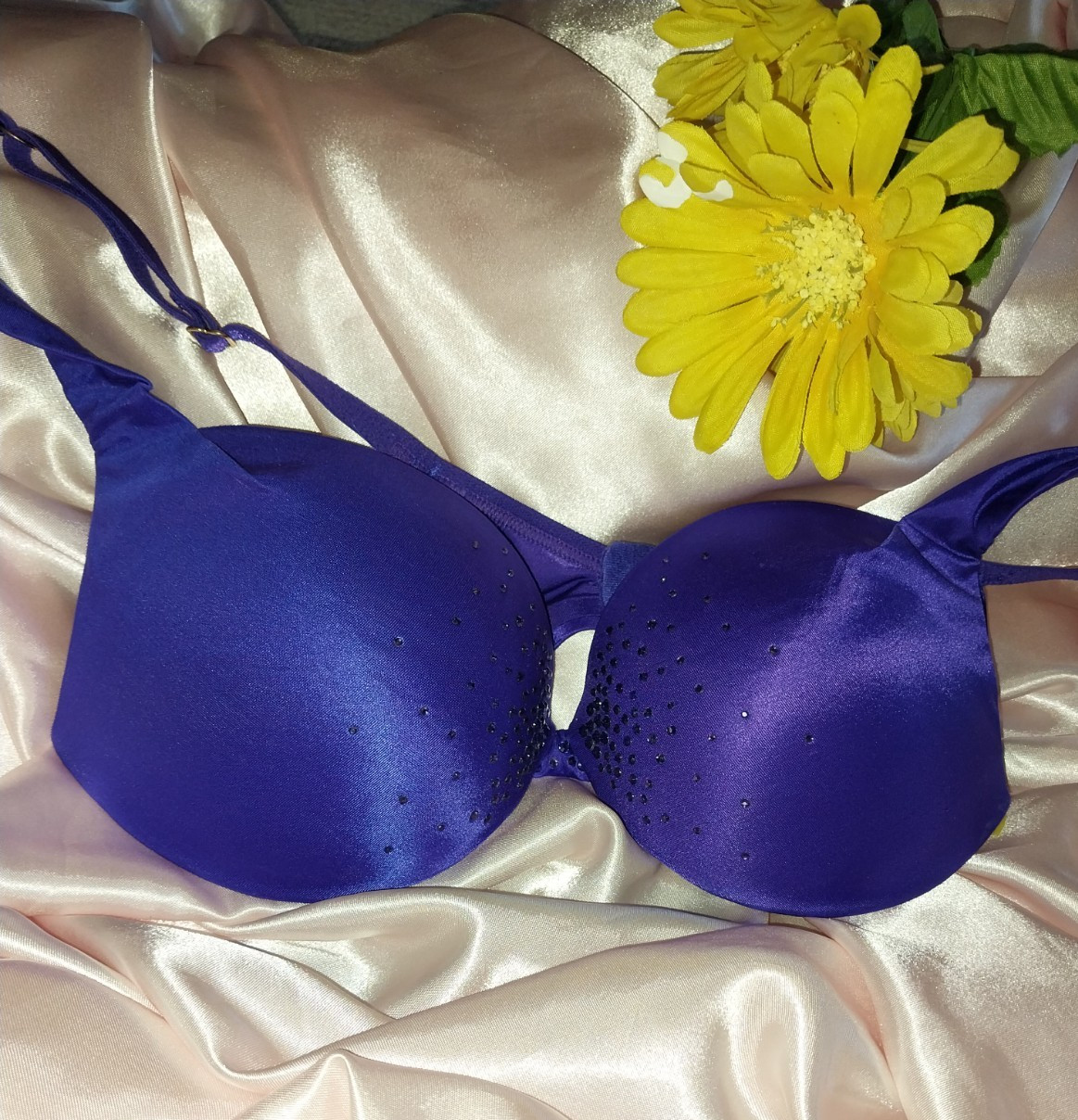 Victoria’s Secret RHINESTONES Very Sexy SHINY Push up PLUNGE BRA 32B Purple Y2K