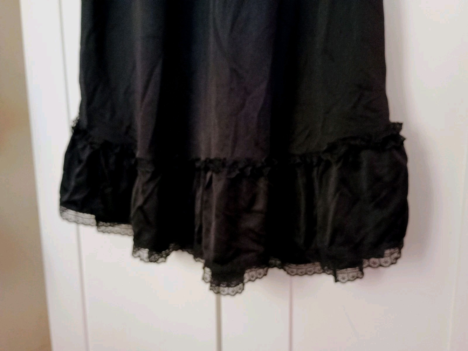 Women’s Vintage Gothic Black Slip Maxi Dress Ruffles Lace Ribbons Peach John M-L