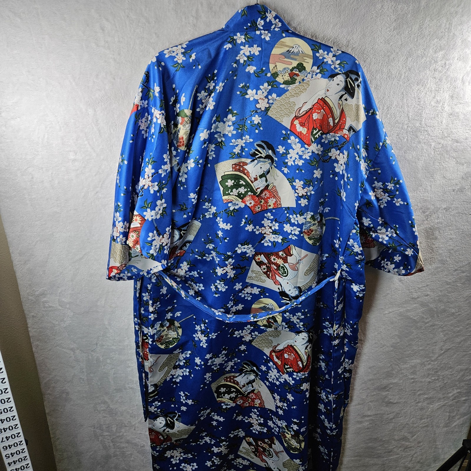 Vintage Kimono Robe Womens M Satin Royal Blue Japanese Style Geisha Artsy