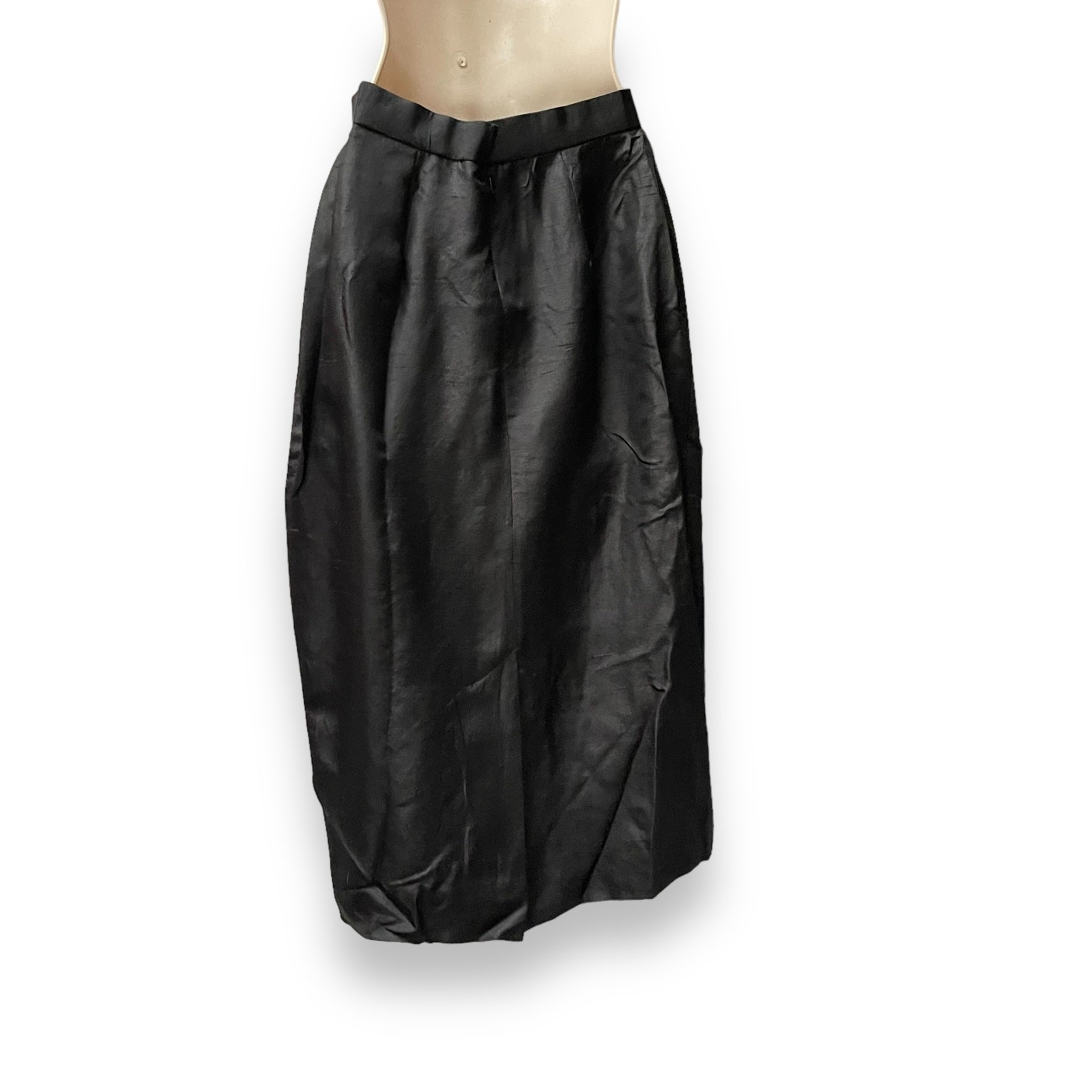 Silk Cocktail Skirt Suit Black & White Feminine Large Ruffle Collar 1990’s Y2K