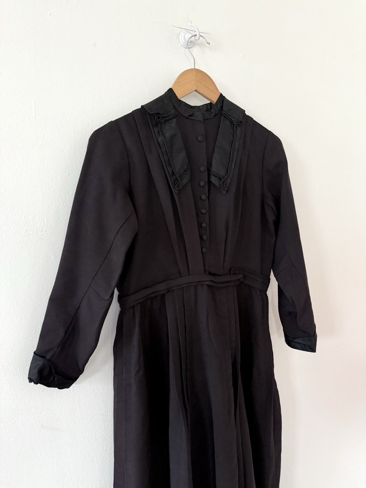 Antique Victorian Wool Crepe Full Length Winter Wrapper Dress/Duster Mourning M