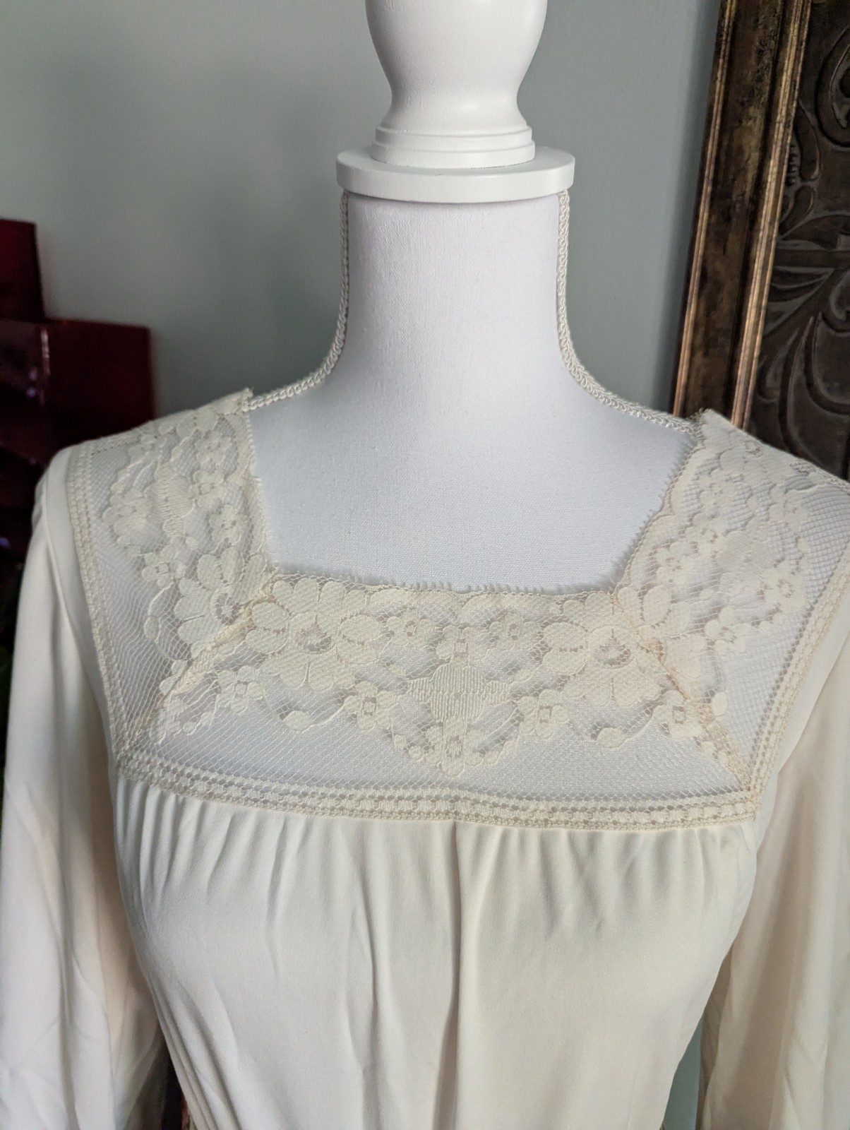 Vtg 60s/70s Maxi Dress S/M Lace Trim With Flower Belt Long Sleeve Cream Black