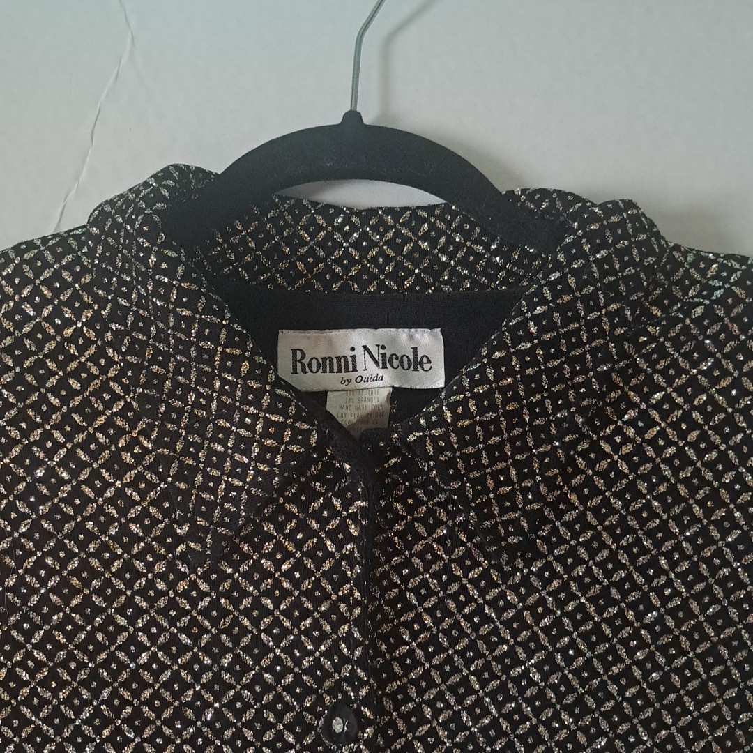 Ronni Nicole by Ouida Black W/Silver Glitter Button Up Blouse Slit Back Wms Sz 8