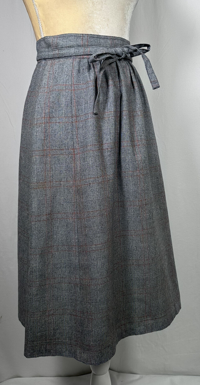 Emily Just Emily Skirt A-Line 10 Plaid High Waist Vintage Granny 60’s Gray Retro