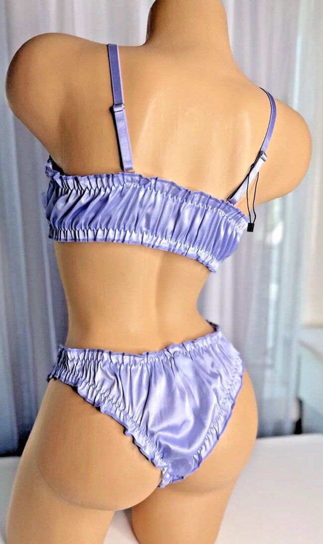 L 7 Shiny Satin Bralette & Tanga Panty Vtg Lingerie Coquette Lambs Bows