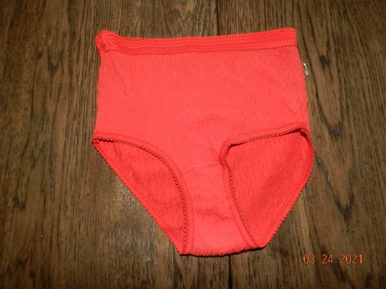 VTG Red Elan panties textured size 10 cotton/spandex briefs