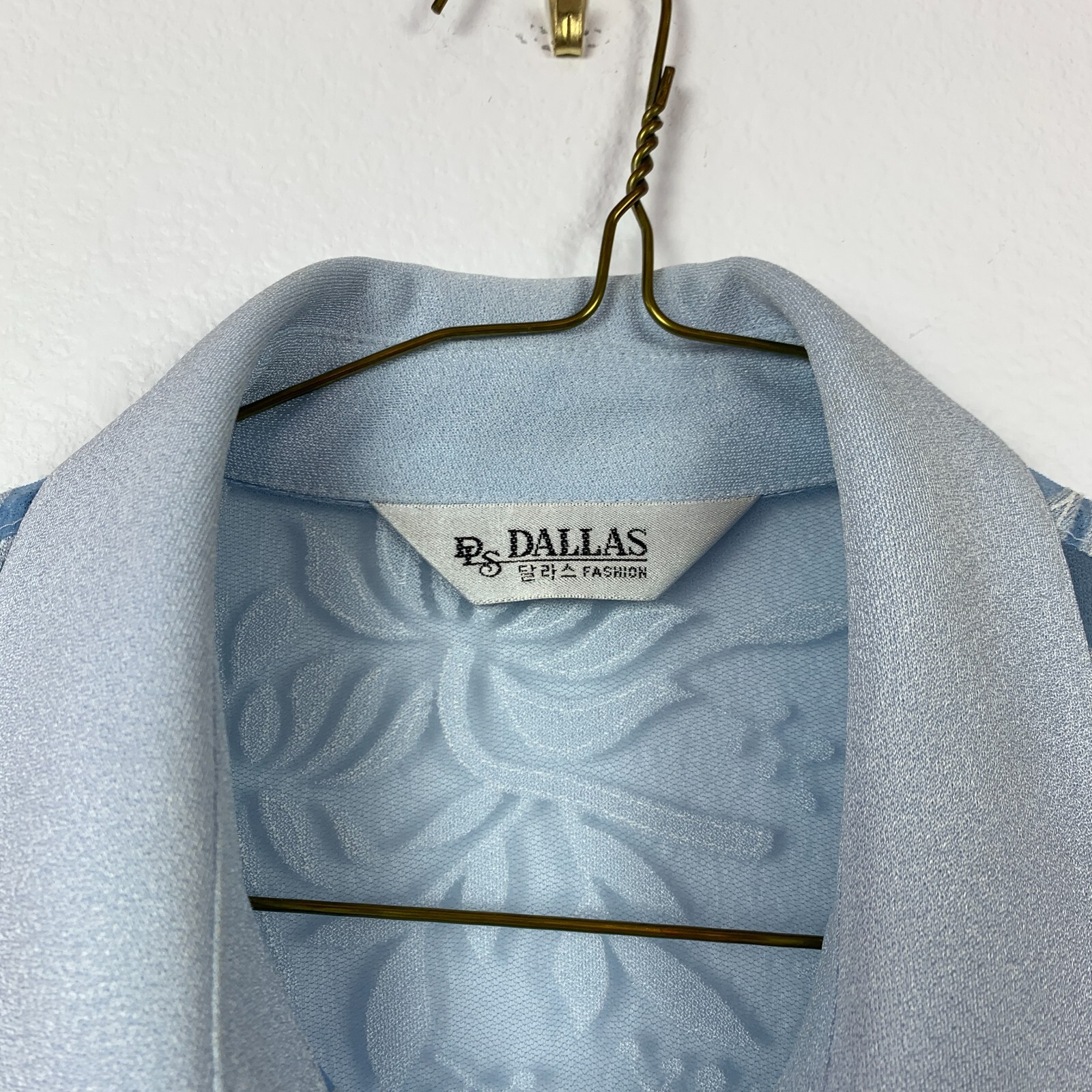 Vintage Dallas Fashion Sheer Blue Floral Overprinted Dainty Dress Shirt Chest 44