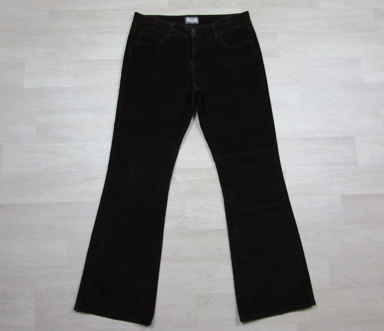 Vintage Y2K Levis 526 Slender Bootcut Corduroy Pants Women’s (10) Brown Flare