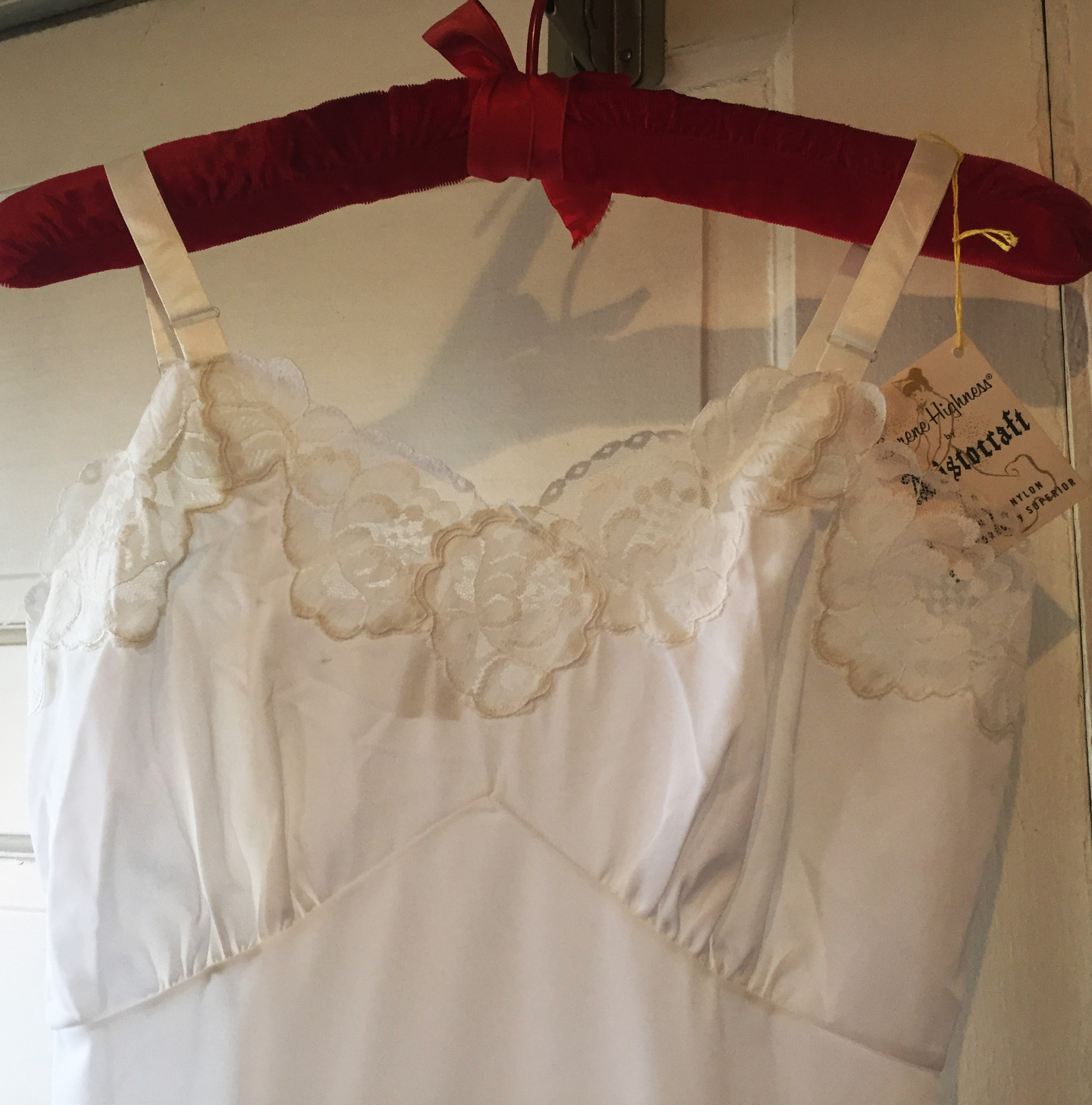 Vintage 50’s Slip ARISTOCRAFT White 32 Nylon Applique Lace NWT Unworn