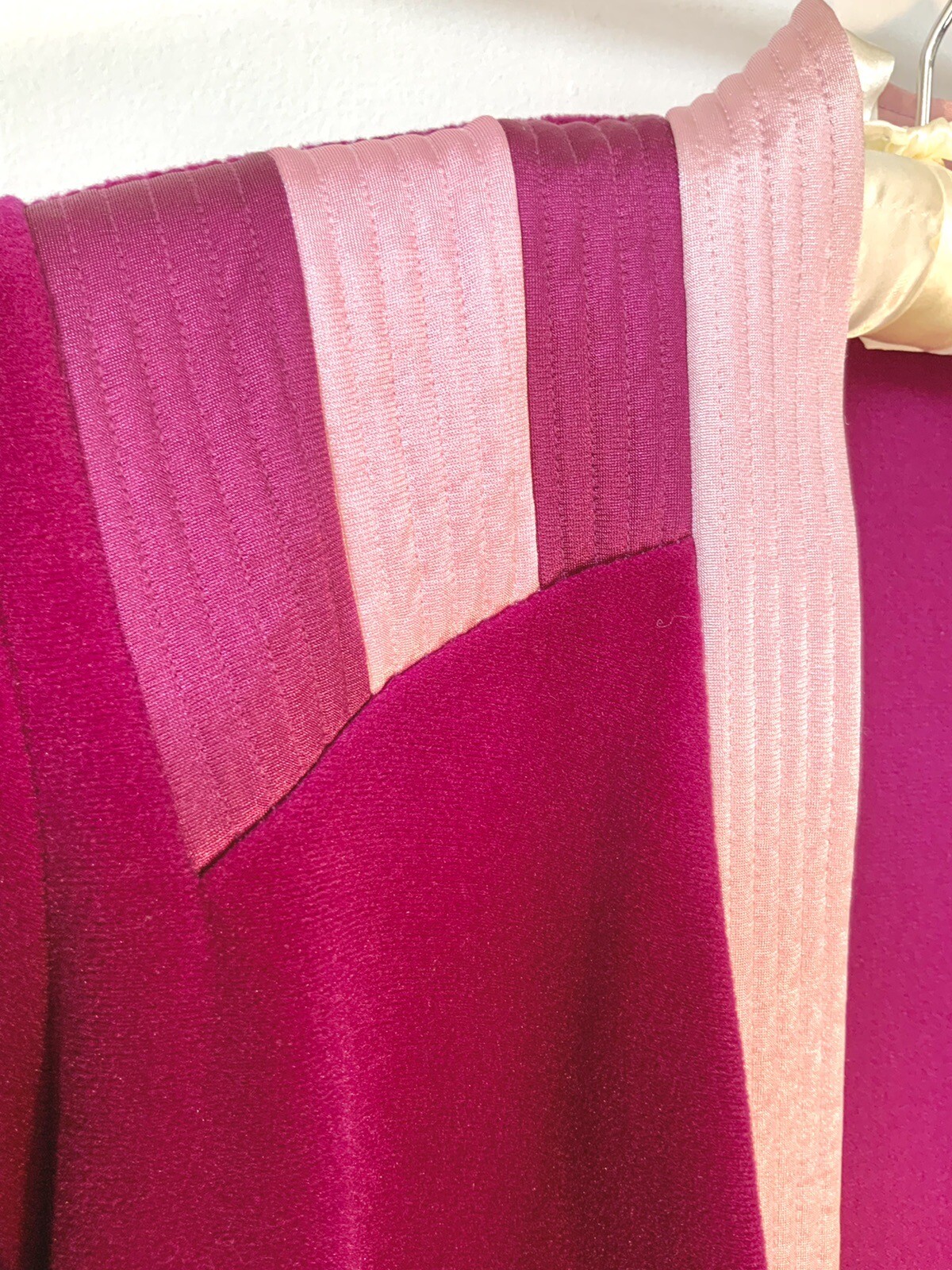 VANITY FAIR LONG FLEECE ROBE HOUSE COAT SZ 12 Fuscia Plum Side Pockets Tie Belt