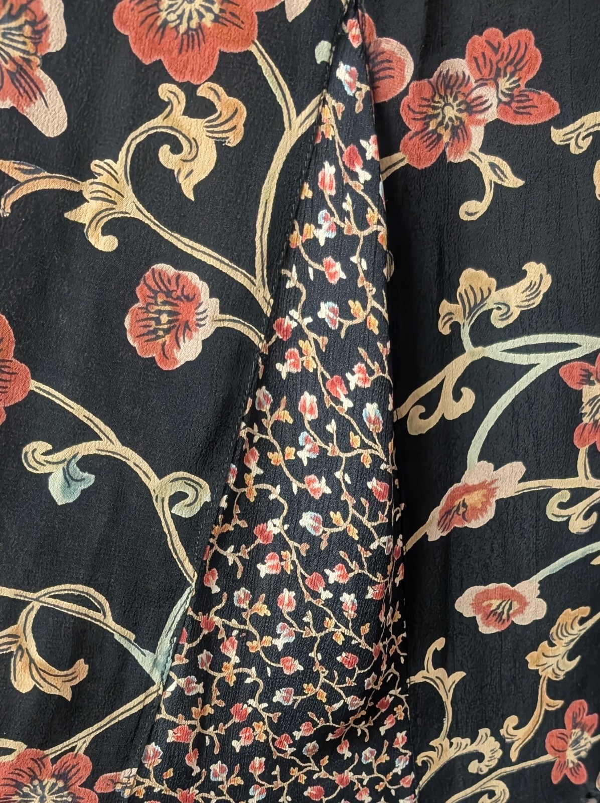 Vintage 90’s Nostalgia Floral Inset Tiny Flower Midi Rayon Dress S/M