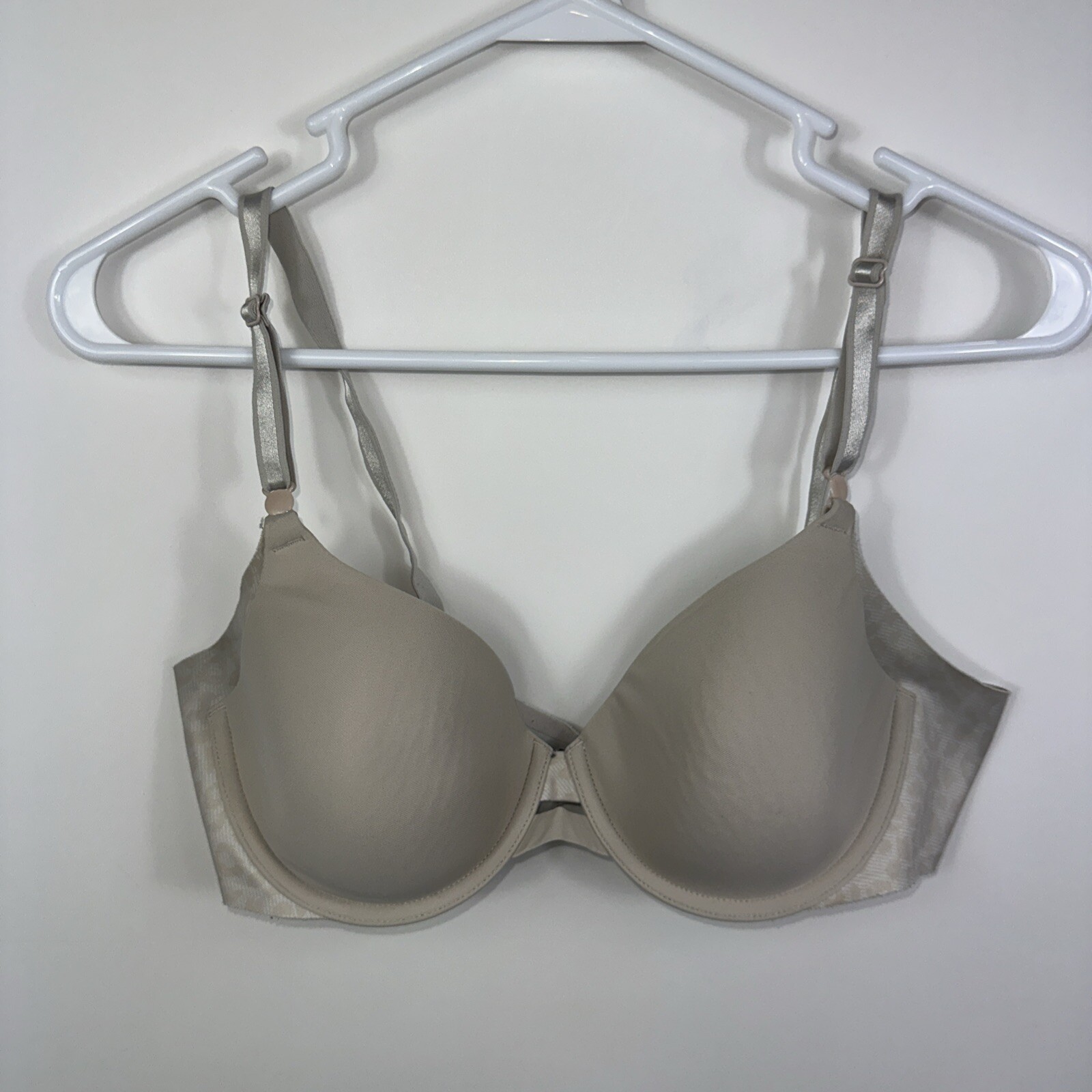 Warners Tan Animal Print 36B Bra Style # RB5781A Nylon Elastic Stretch Blend