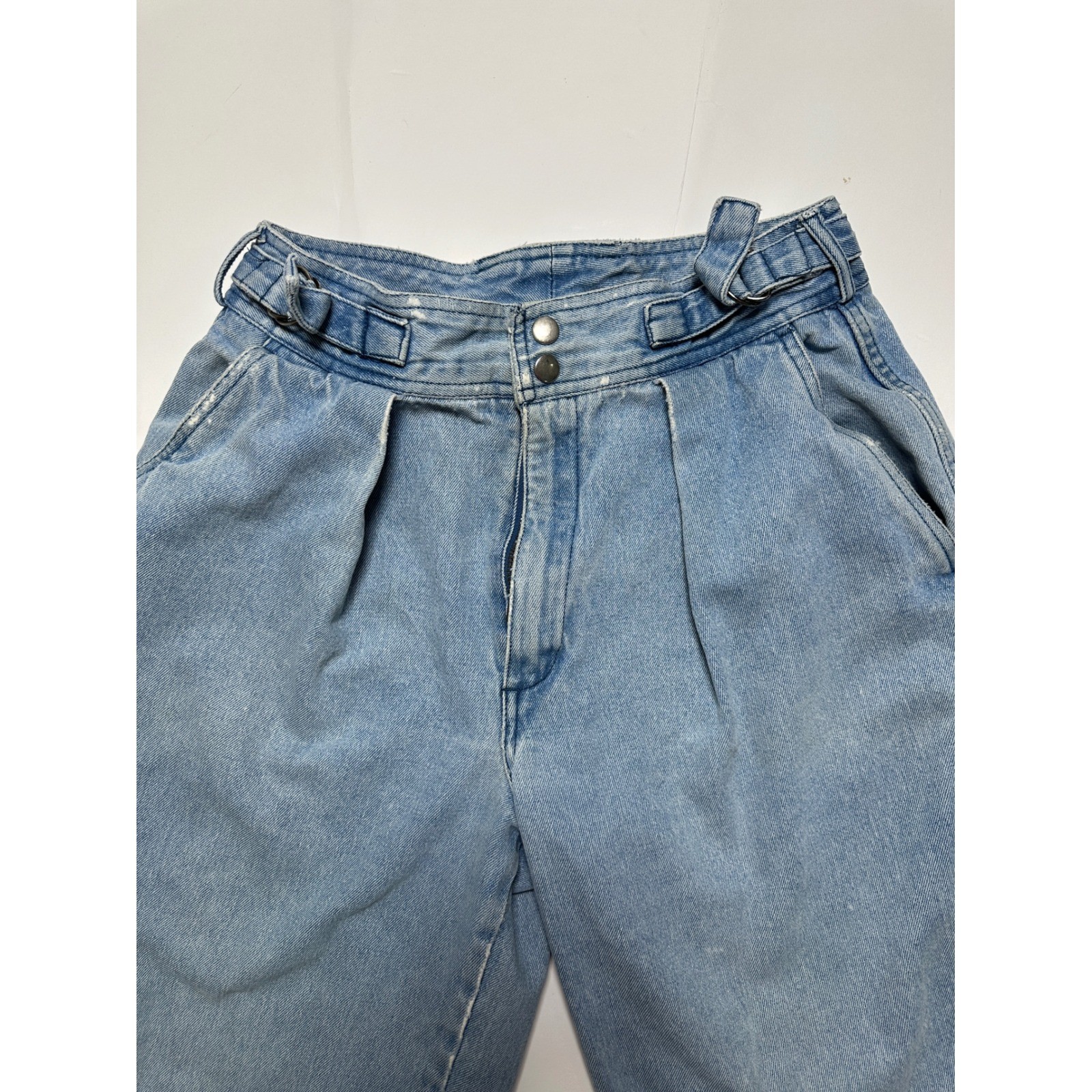 Vintage 1980s Blue Mom Jeans High Waist Pleated Tapered Leg Denim 28 Inch Waist