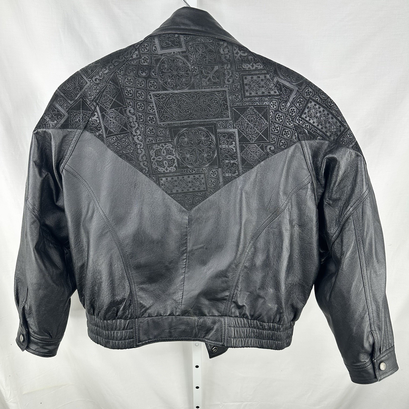 Vintage 80s Wilsons Womens Black Leather Batwing Bomber Jacket Embossed Sz XL