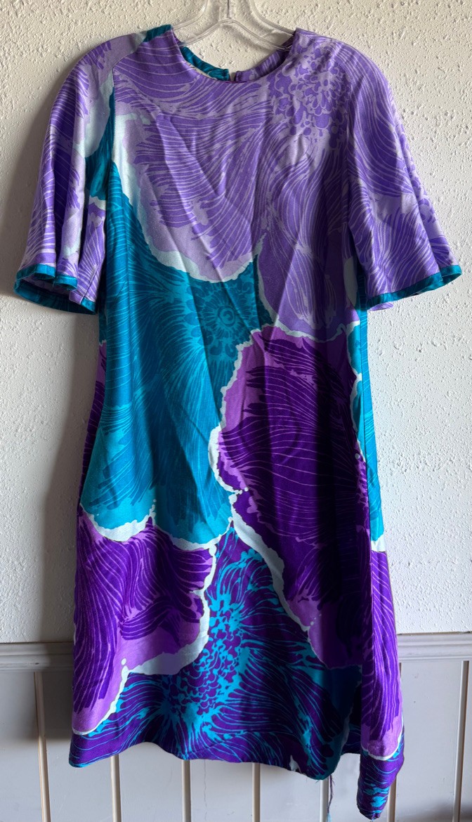 Vintage 1960s Kiyomi Hawaii Liberty House Purple & Blue Floral Dress Size 10
