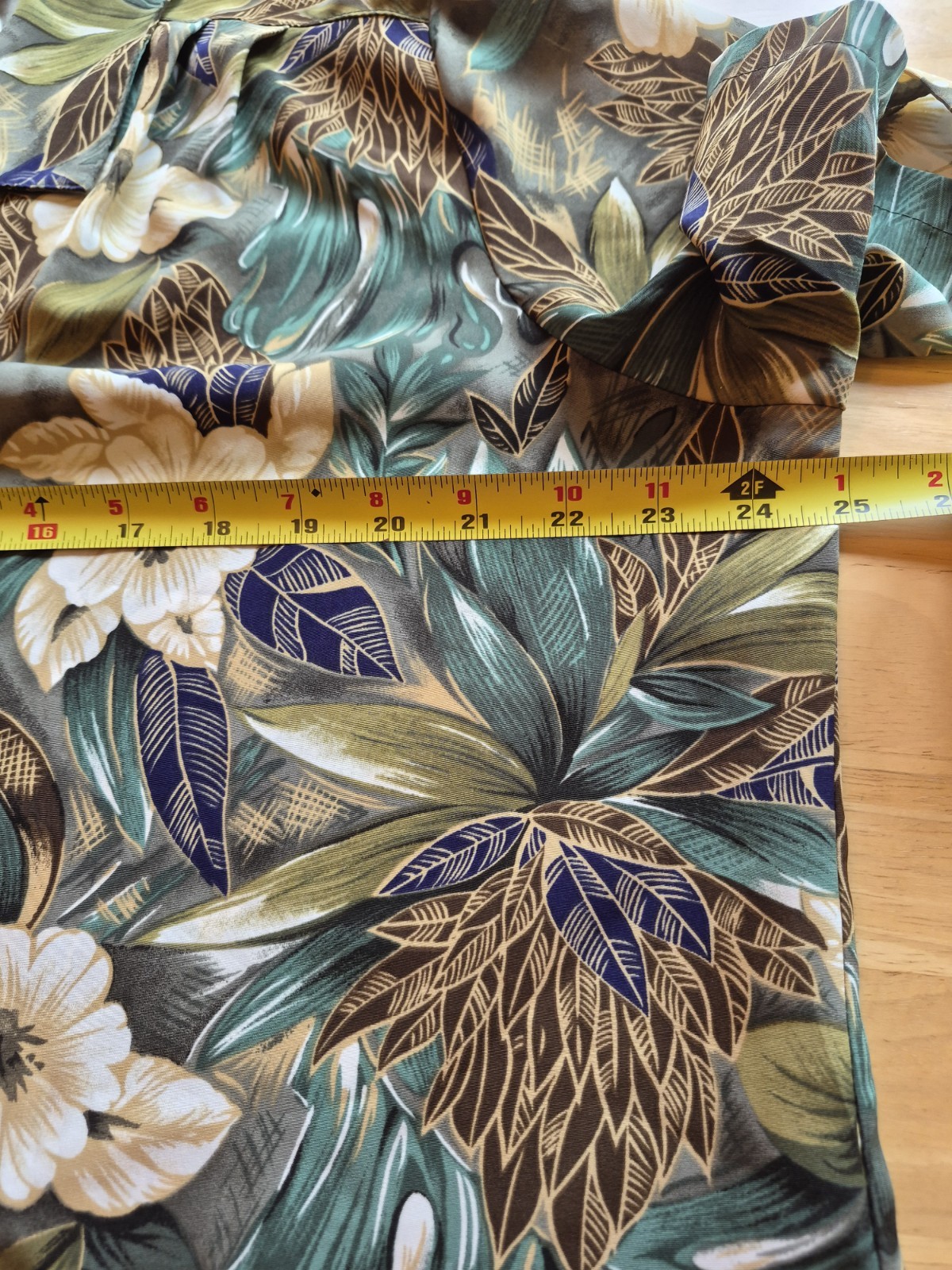Truffles by YB HTF Women’s Hawaiian Tropical Button Down Shirt, Shoulder Pads,