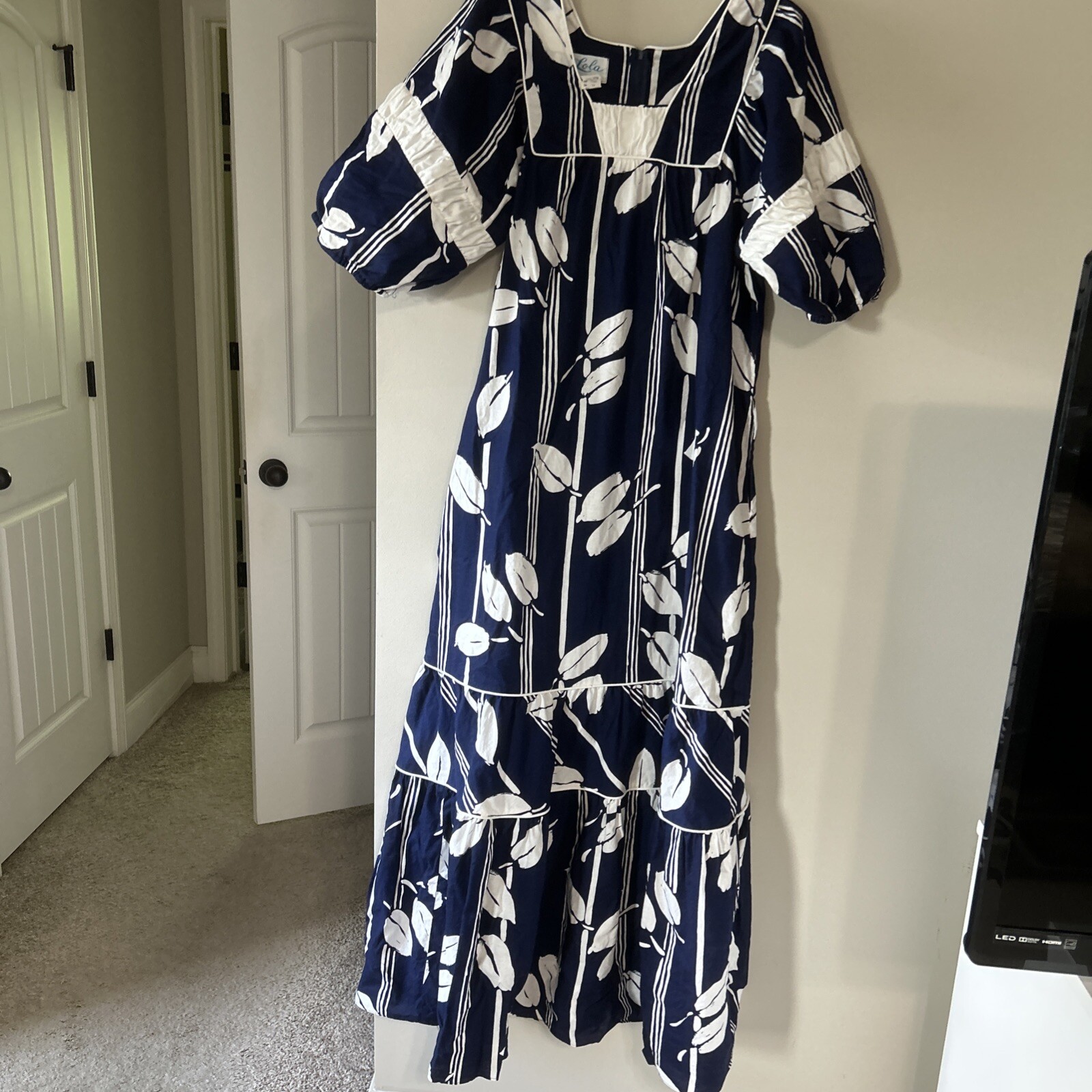 Vintage Lola Hawaii Tierd Maxi Dress With Balllon Sleeves Sz 16 Tall ,Pockets