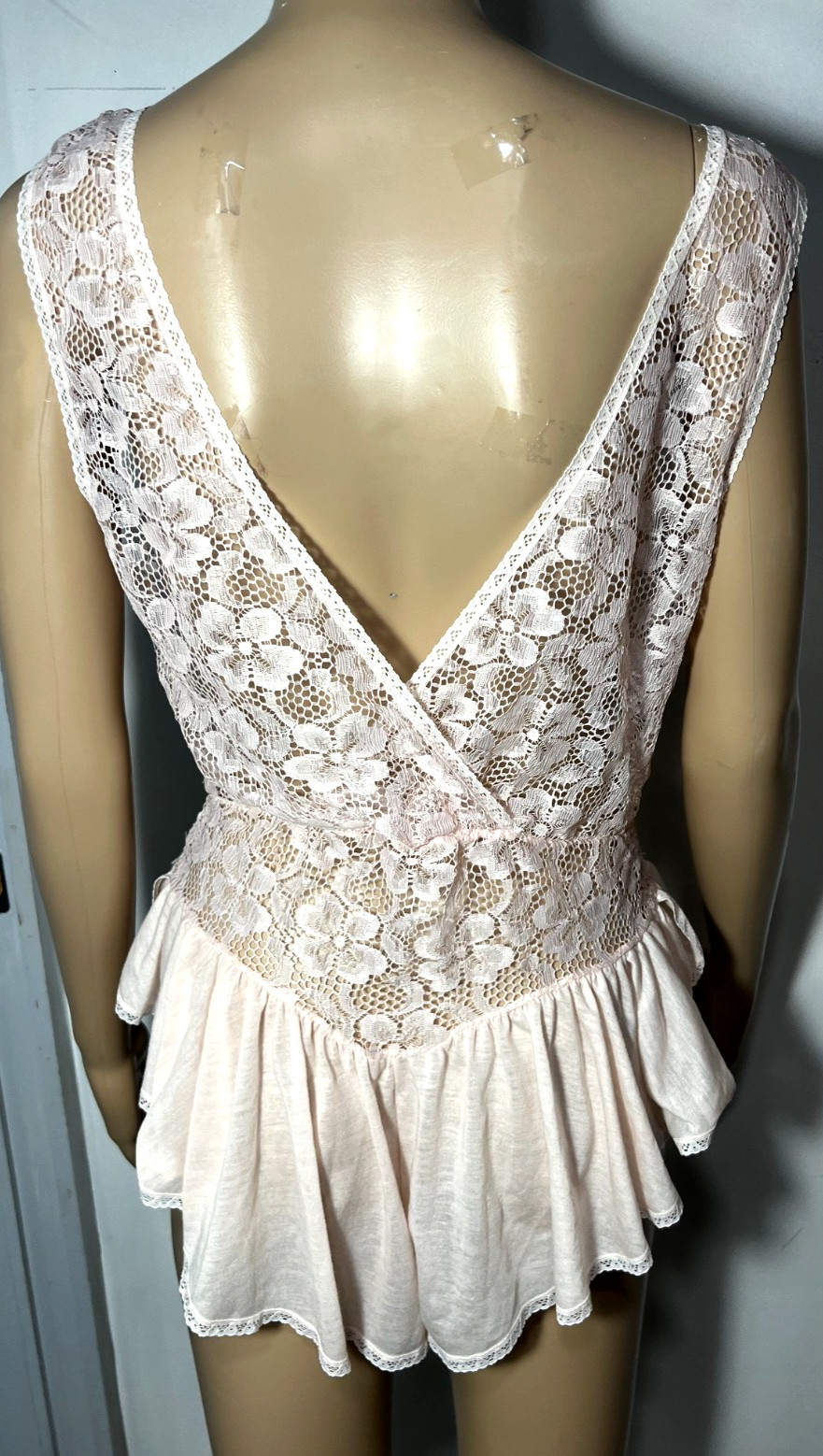 VTG Circa 2000 PINK Lace Romper Teddy Playsuit Lingerie Small Sissy