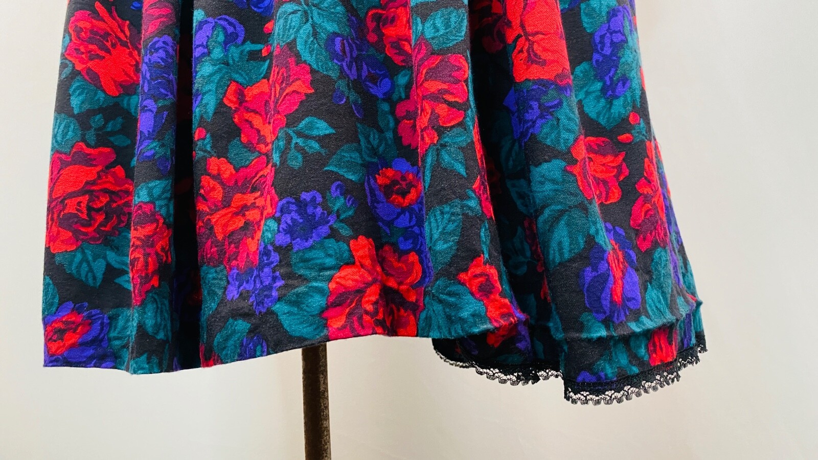 Vintage 1980s red purple floral midi dress, rayon suede waistband Victorian L XL