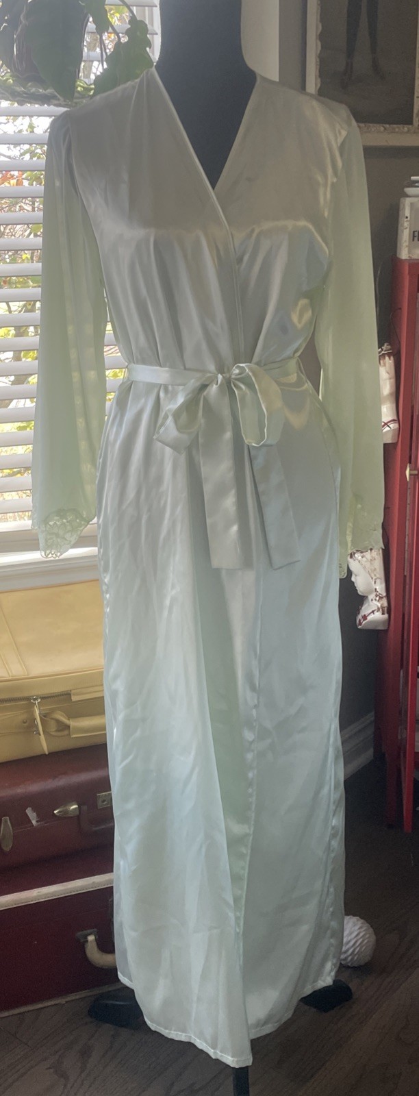 Nine & Company 2 Piece Small Vintage Lingerie Gown And Robe Nightgown