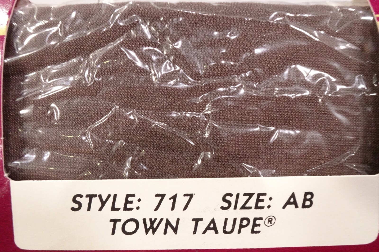 Vtg Hanes Silk Reflections Control Top Pantyhose Style 717 / Sz AB / Town Taupe