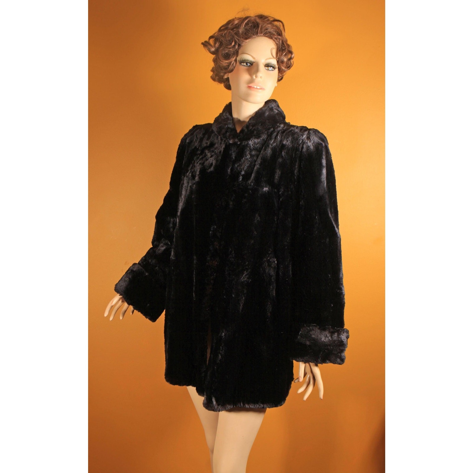 1940s Black Sheared Dyed Beaver Fur Coat by Cavin’s -M-L