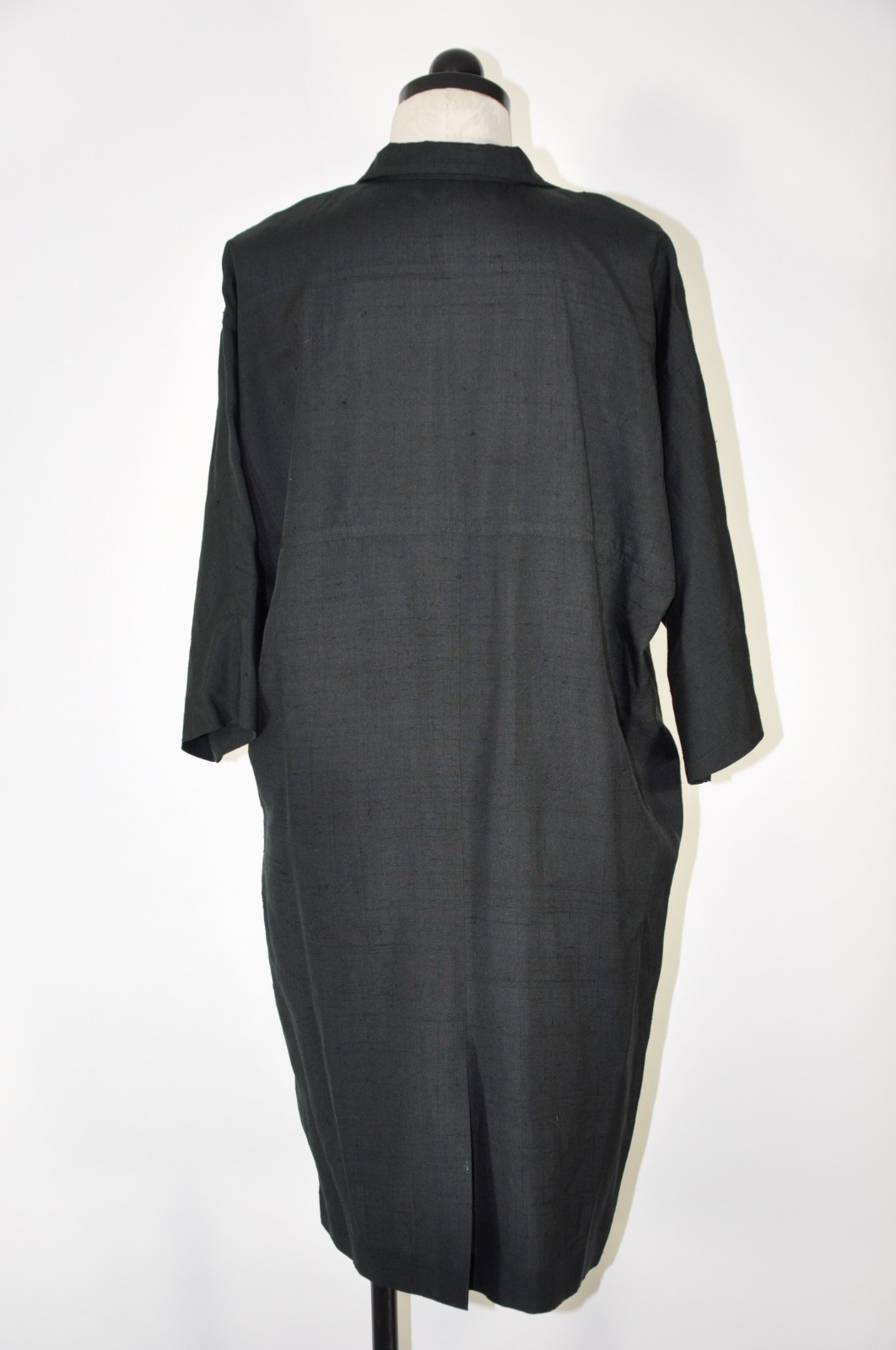 90s Black Textured Raw Silk Long Sleeve Button Front Modest Shirtdress Women M L