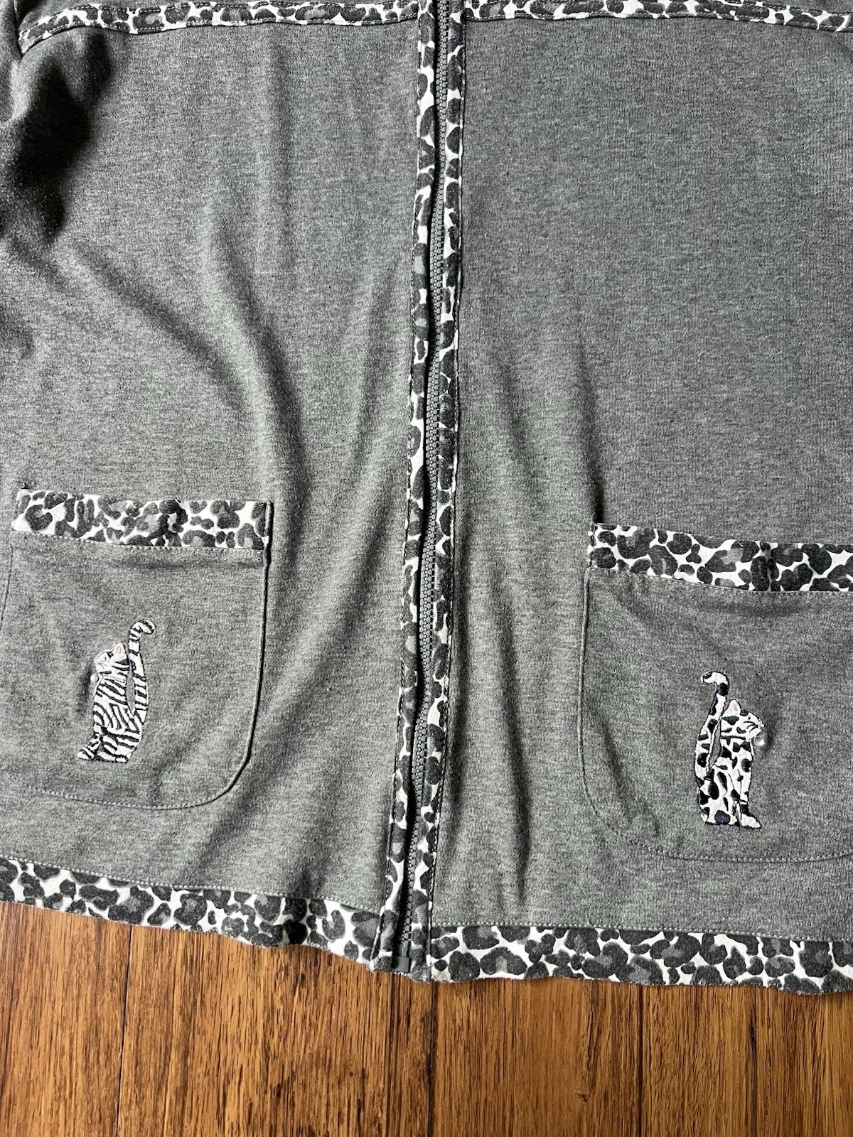 Vintage 90s Full Zip Sweater XL Gray Animal Cat Embroidered Mock Neck Grandma