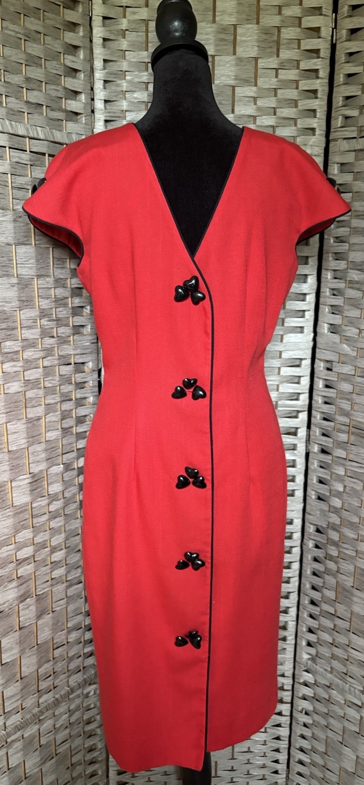 VINTAGE 80’s Unique Dress Size 8 Red Black Heart Buttons Rayon Nipon Boutique