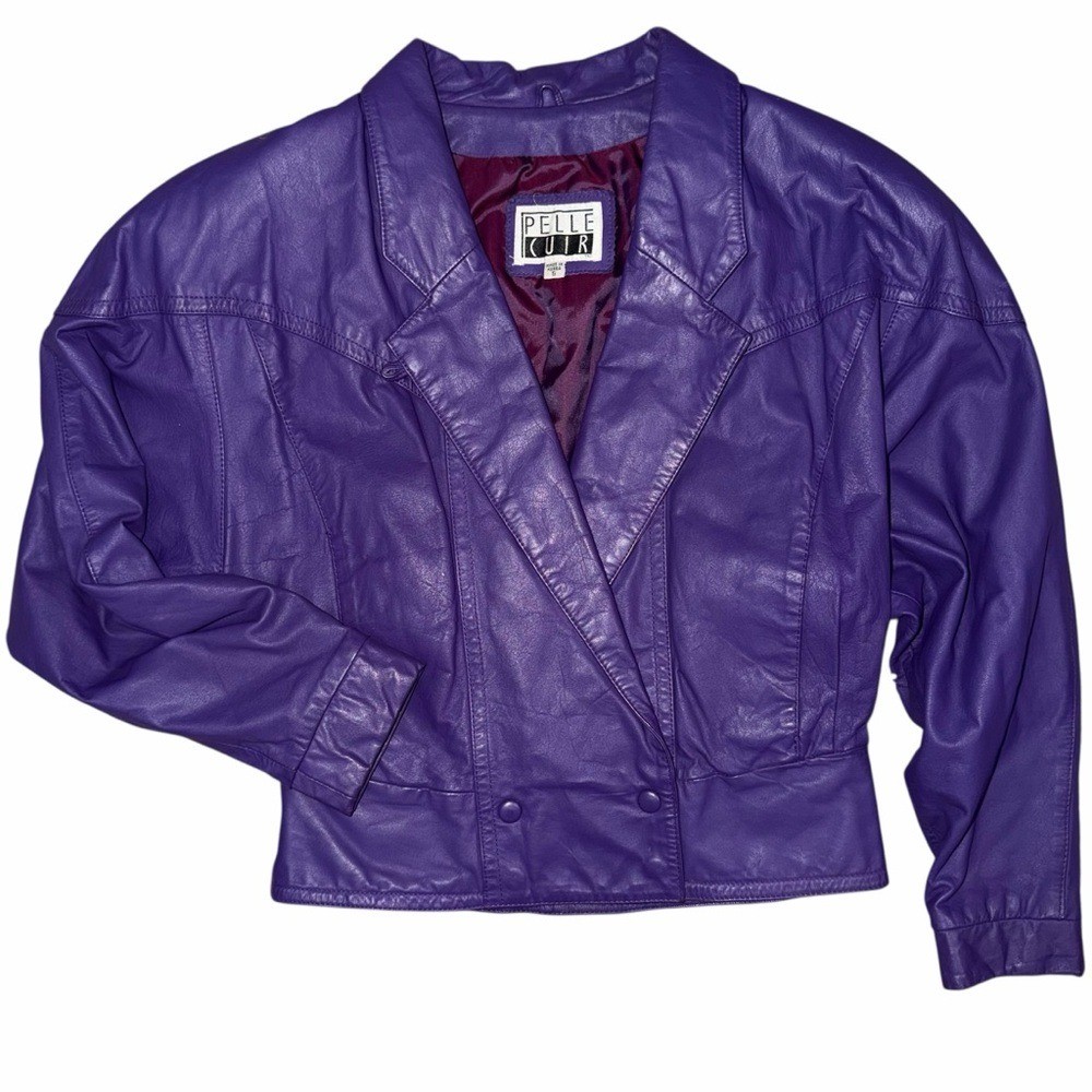 Vintage 80s Pelle Cuir purple cropped 100% leather jacket. Size small