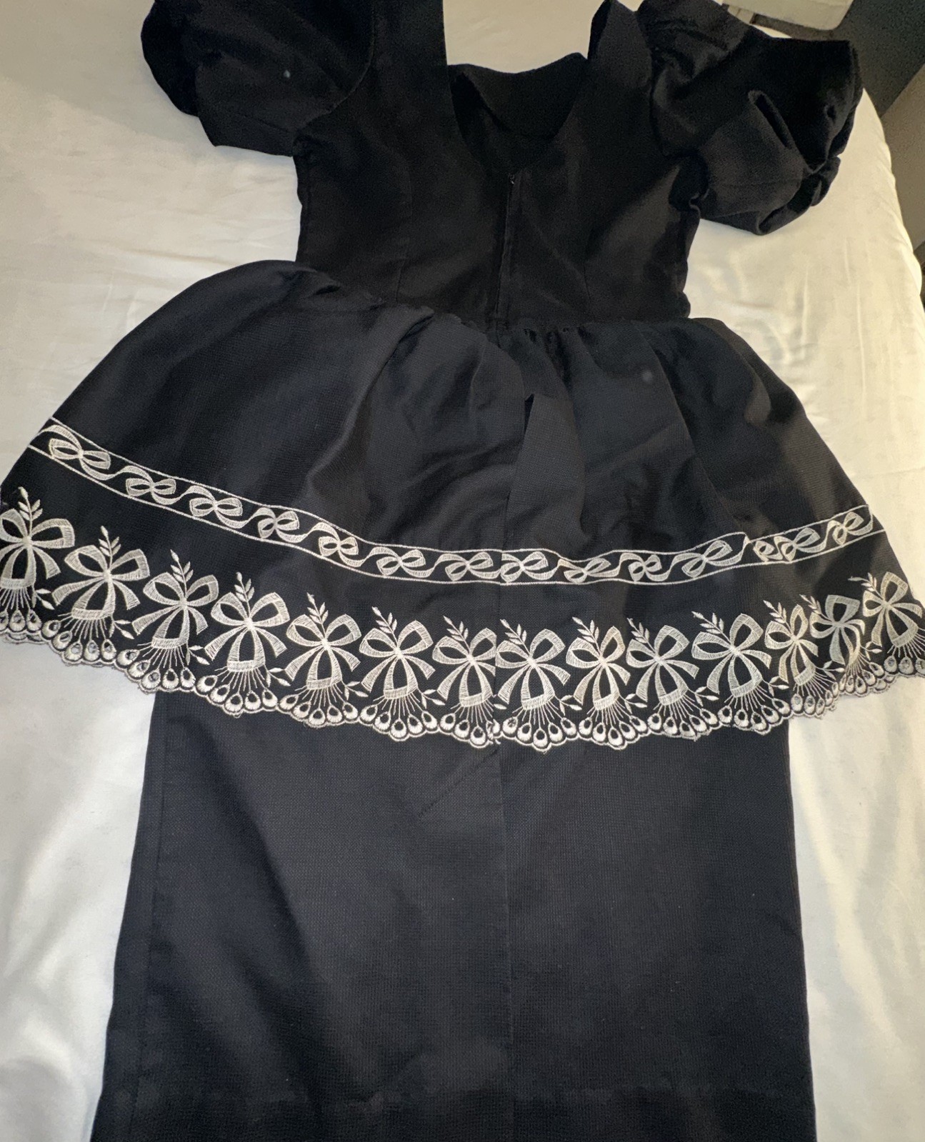Vintage GO VICKI Puff Sleeve Skirt Dress Womens 6/7 Black/Art Wear 80s -181