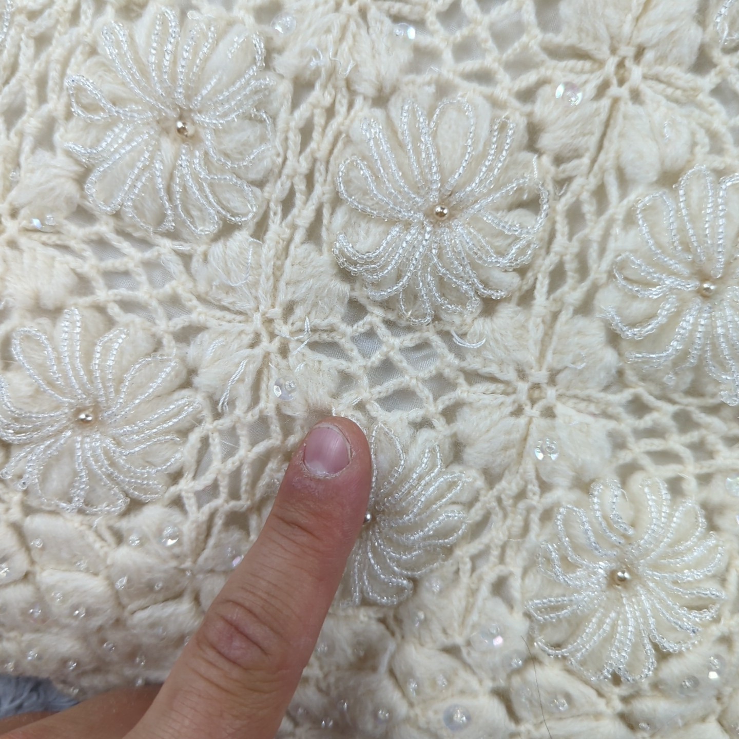Vintage 1960s Cyn Les Sweater Top Women 40 White Wool Beaded Lined Granny Square